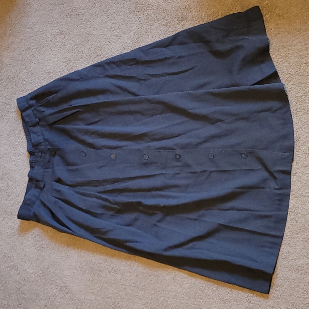 Belted skirt with pockets